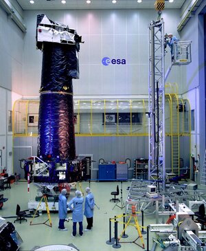 Testing the XMM lower module mass properties at ESA/ESTEC