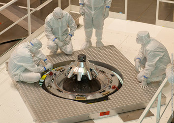 ATV-4 late-cargo loading at Kourou