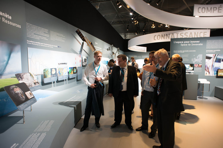 Karlheinz Kreuzberg presents the ESA Pavilion