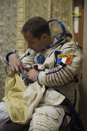 Thomas wearing his Sokol spacesuit 