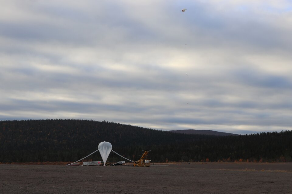 Inflation of BEXUS 31 stratospheric balloon 