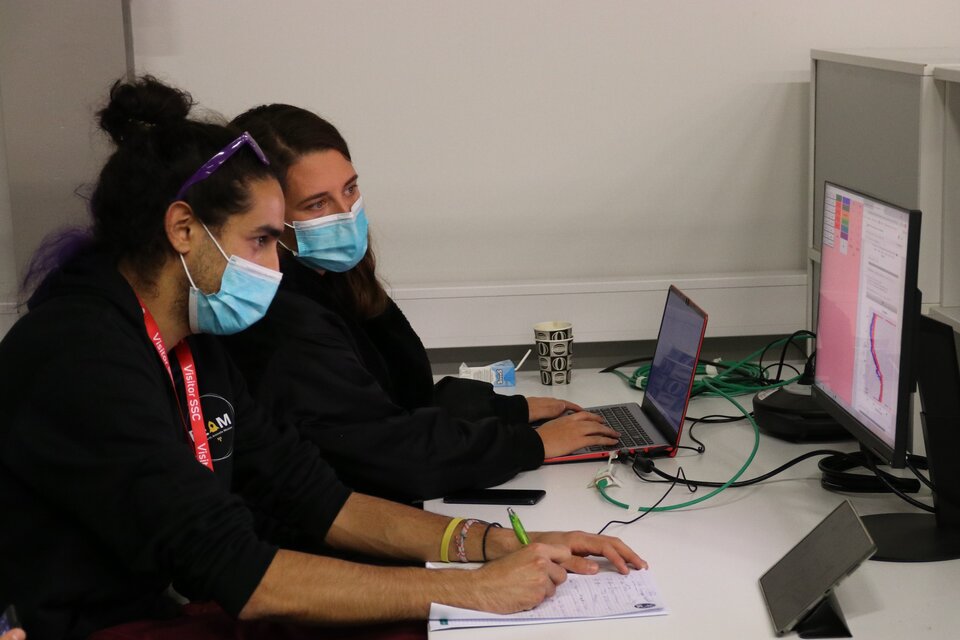 Students of the ECO-WISE team at their ground station during the BEXUS 30 flight