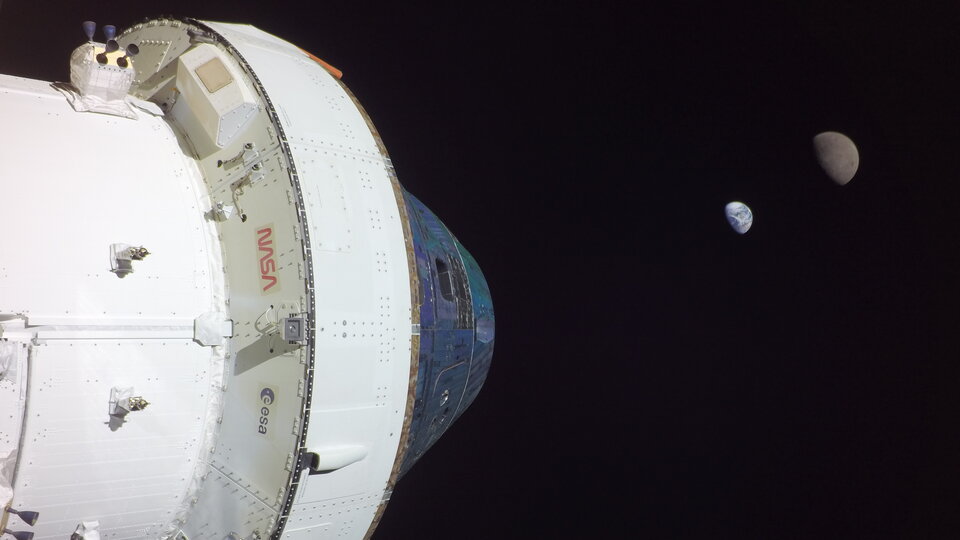 European Service Module, Orion, Moon, Earth