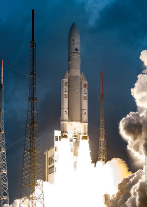 Ariane 5 liftoff