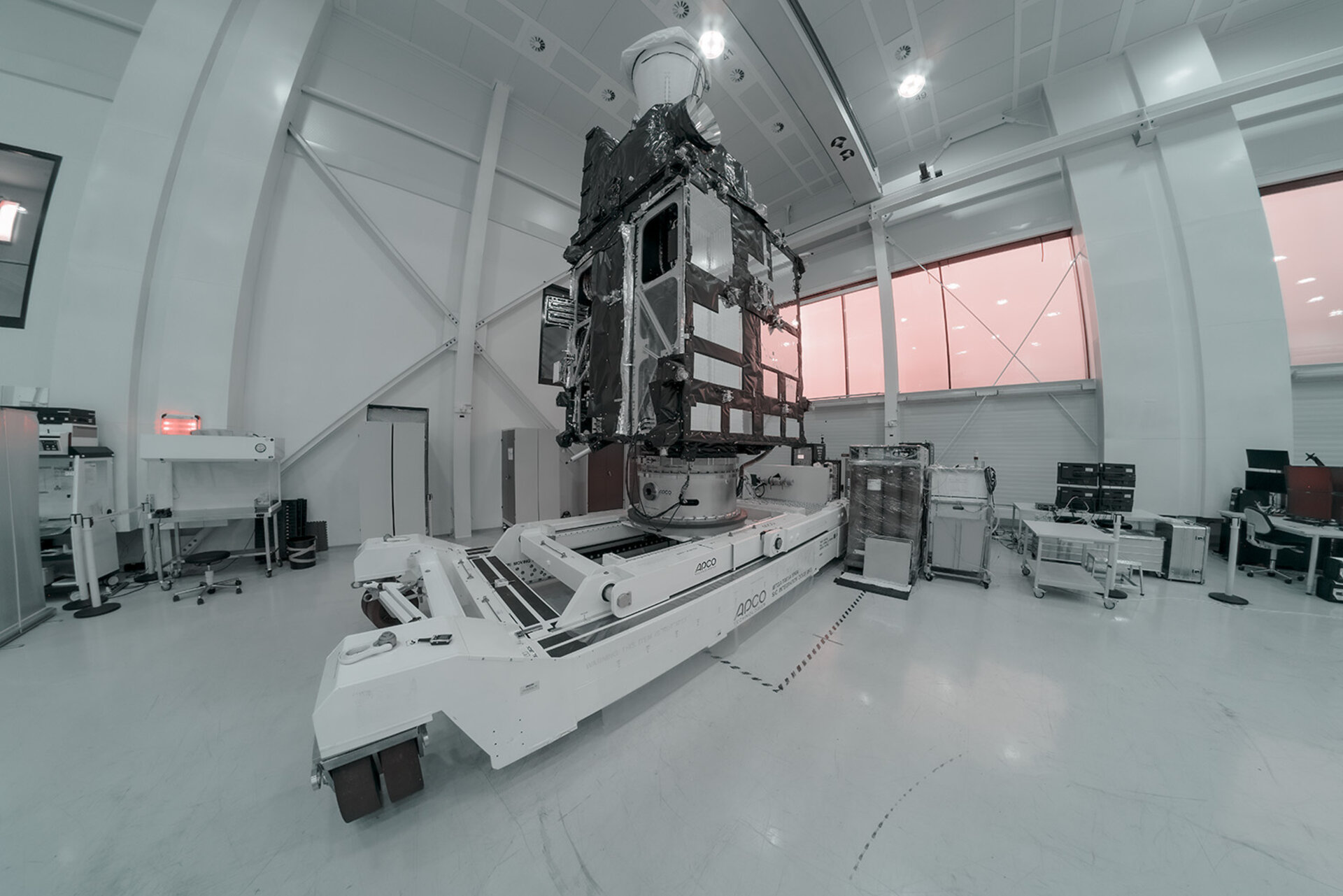 MTG-S and Sentinel-4 in the cleanroom in Bremen, side view