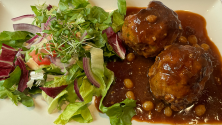 Belgian bonus food: Boulets à la Liégeoise