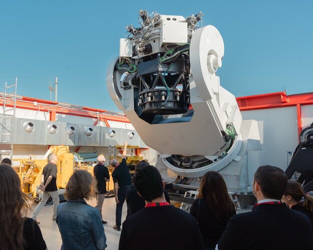 Visiting ESA's Flyeye telescope