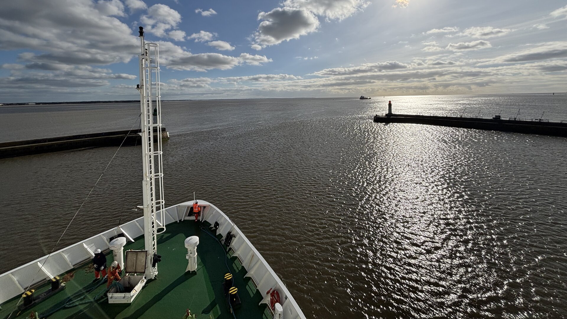 Smile leaving Saint-Nazaire in France