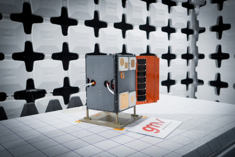 Testing GMV’s Celeste In-Orbit Demonstration CubeSat in an anechoic chamber
