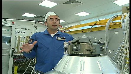 Preparation for the launch of the supply ship in 2004